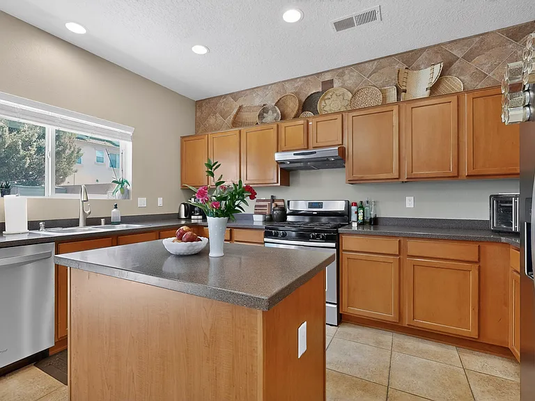6916 Tree Line Ave NW — Photo 11