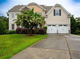 3510 Meadow Glen Ct, Clemmons, NC 27012