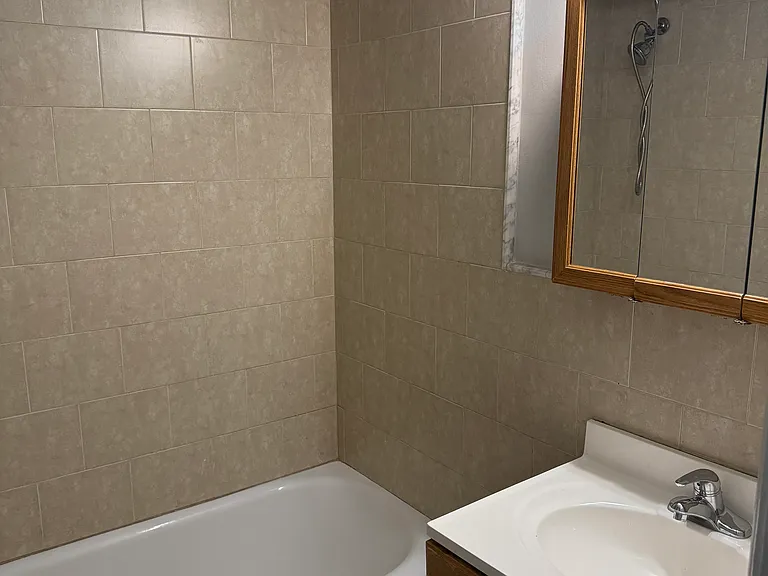 1324 Locust St #1221 — Photo 7