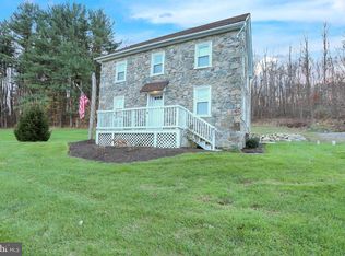 74 Chapel Rd, Boyertown, PA 19512