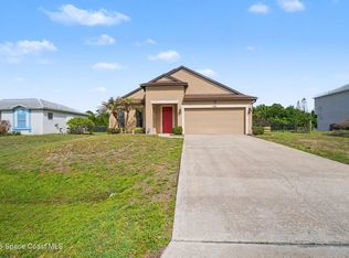 526 Sauders Rd SE, Palm Bay, FL 32909