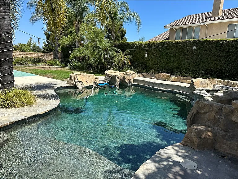 1700 Bronzewood Ct — Photo 35