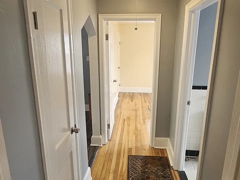 427 Charles St #2 — Photo 7