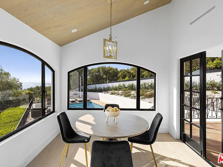 3909 Villa Costera — Photo 23