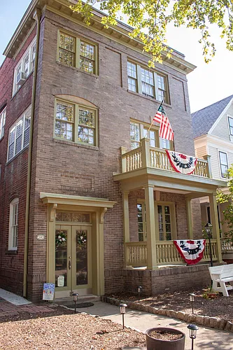 528 Hampton Pl #3 Photo 1