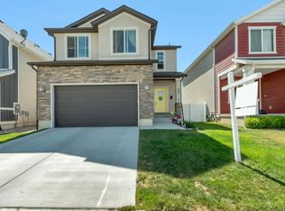 463 S Burr Oak Ln, Saratoga Springs, UT 84045