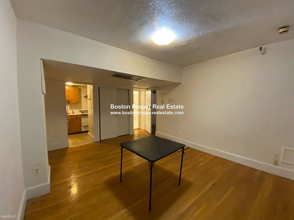 289 Newbury #1 Boston - Back Bay Unit Photo 2 (1)