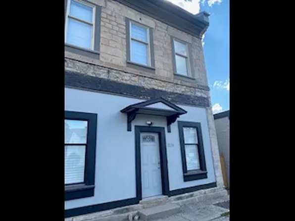 1126 King St E #C, Cambridge, ON N3H 3P6
