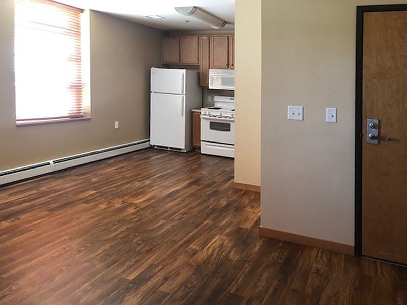 419 5th St NE, Jamestown, ND 58401 Zillow