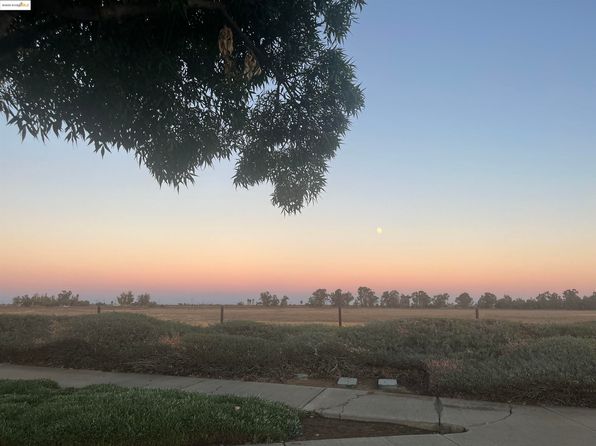 3307 Wells Rd, Oakley, CA 94561
