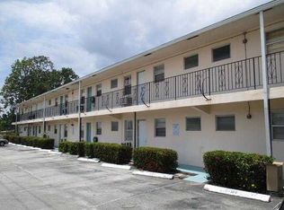 7401 Pines Blvd APT 206, Pembroke Pines, FL 33024