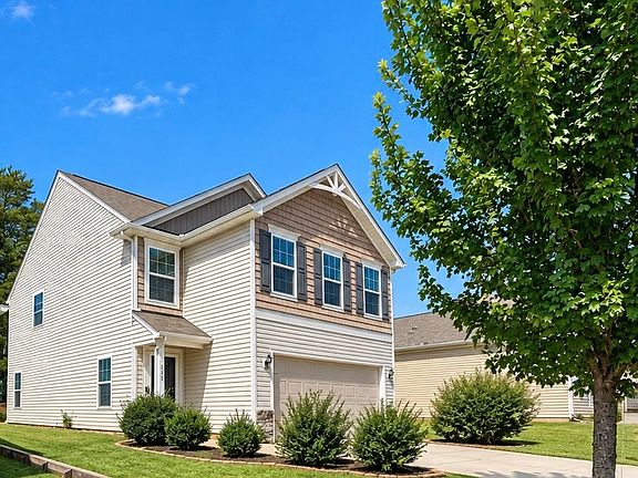2nd image of 1085 Bitting Hall Cir