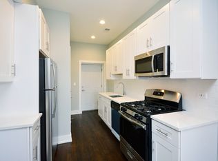 2721 W Division St APT 2R, Chicago, IL 60622