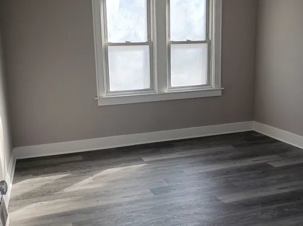 2424 W 19th Ave, Gary, IN 46404