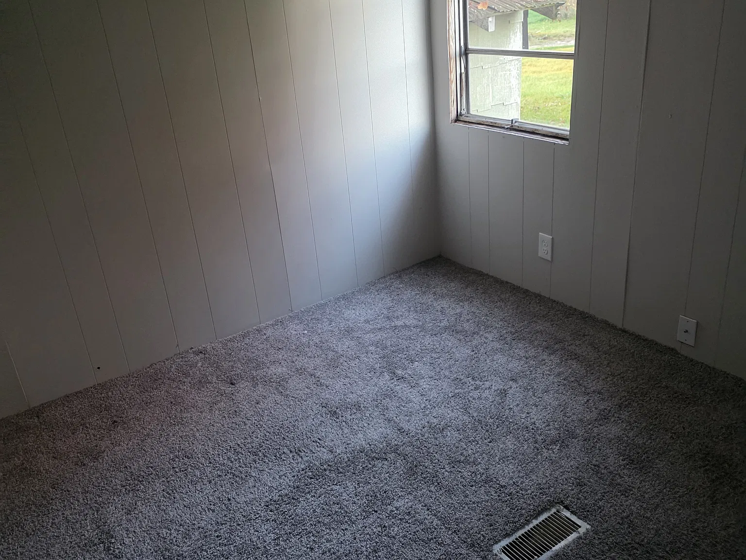2 bed, 720 sqft, $850 — Photo 2