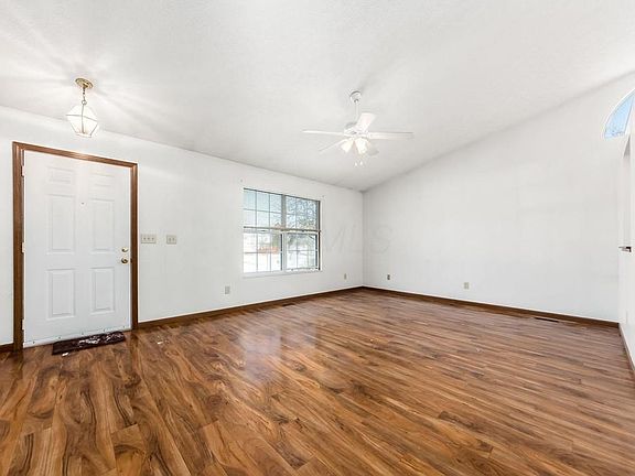 4th image of 2306 Hunterstown Dr #5
