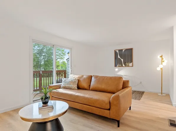 134 Patrick Rd Unit 134, Tewksbury, MA 01876