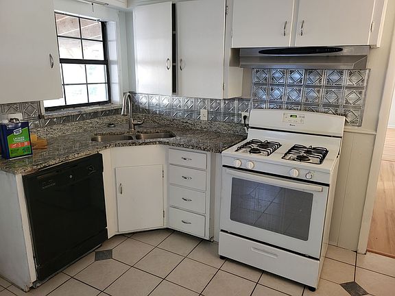 5th image of 614 Highland Ave