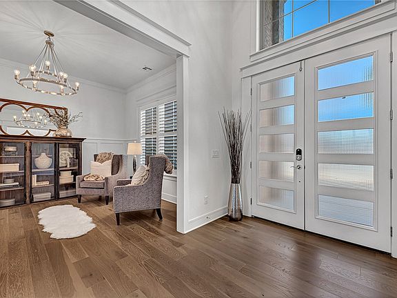4th image of 4403 S 86th Pl
