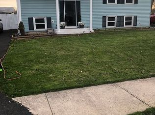 723 Manfield Rd, Newark, DE 19713