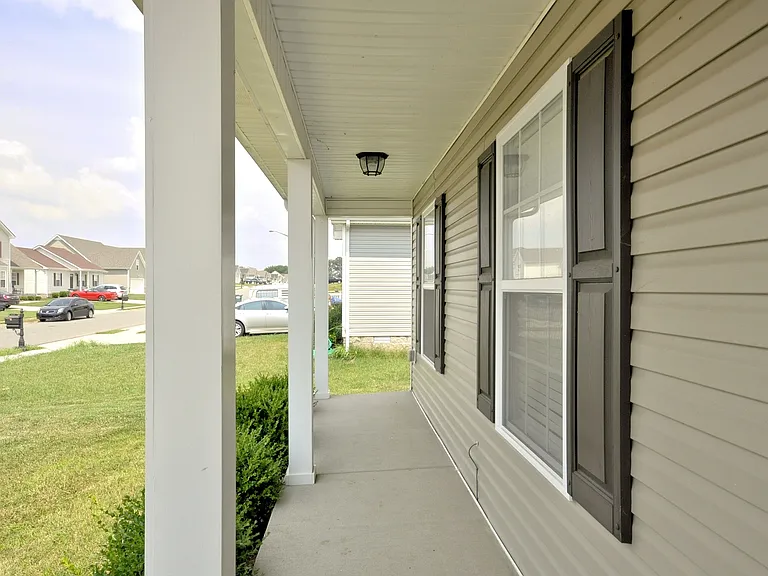 516 Fox Trot Dr — Photo 4