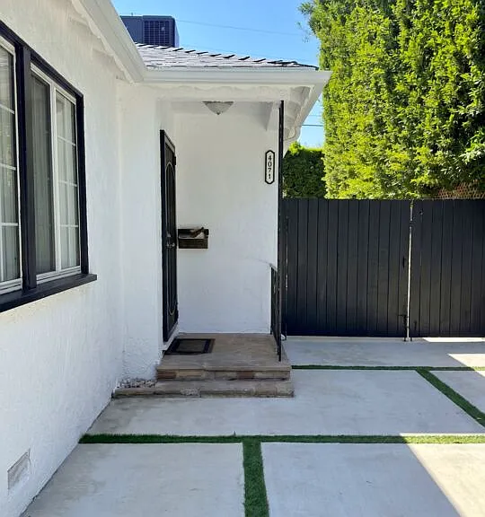 4071 Sawtelle Blvd — Photo 2
