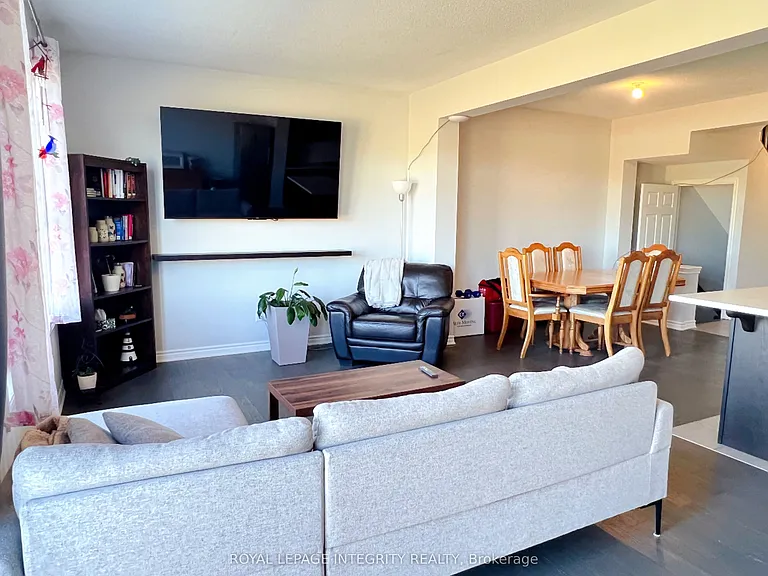 49 Bermondsey Way — Photo 8