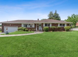 135 Hudson Ave, Totowa, NJ