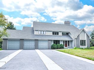 24101 W Royal Worlington Dr, Naperville, IL 60564