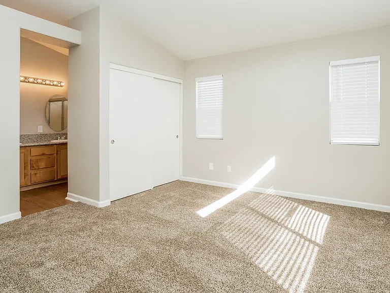 5916 Round Castle St — Photo 8