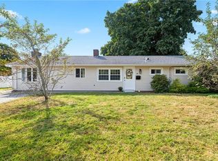 93 Haverhill Ave, Warwick, RI 02886