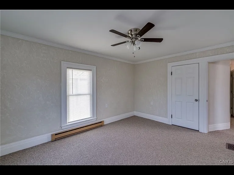 421 S Massey St — Photo 36