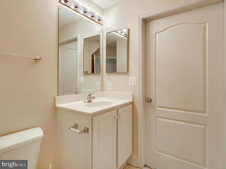 12828 Clarksburg Square Rd #302 — Photo 10