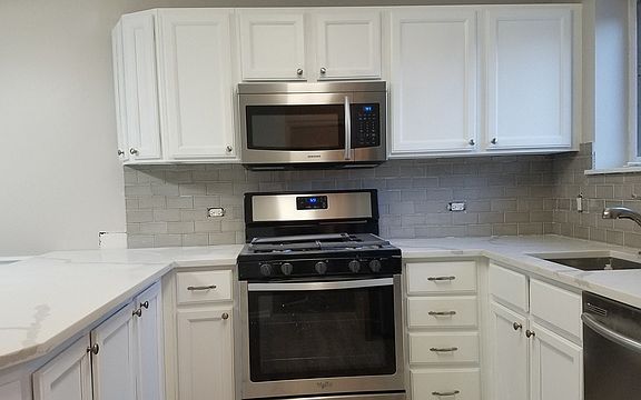 4th image of 1020 W Washington Blvd #2B