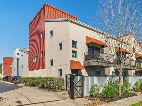 2453 Wentworth St, Houston, TX 77004