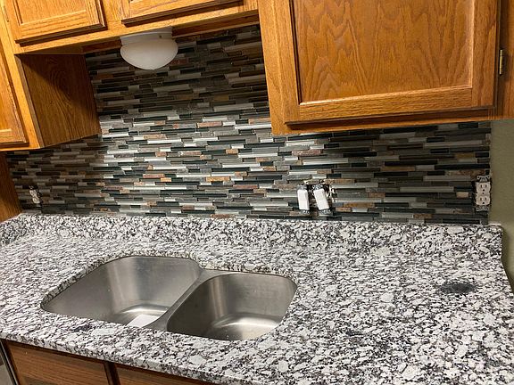 4th image of 5822 Silver Sage Dr #1