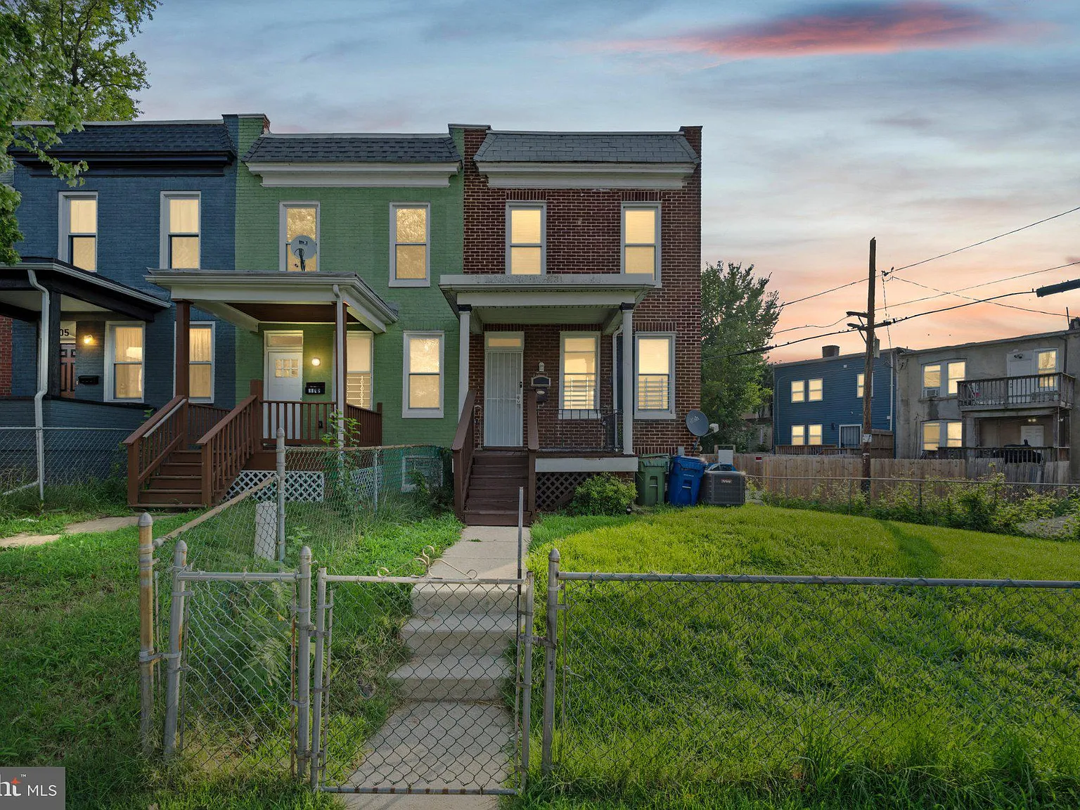 3 bed, 1.0 bath, $1,875 — Photo 2