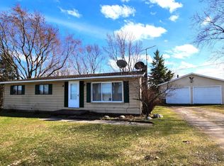 5232 Brackett Rd, Williamsburg, MI 49690