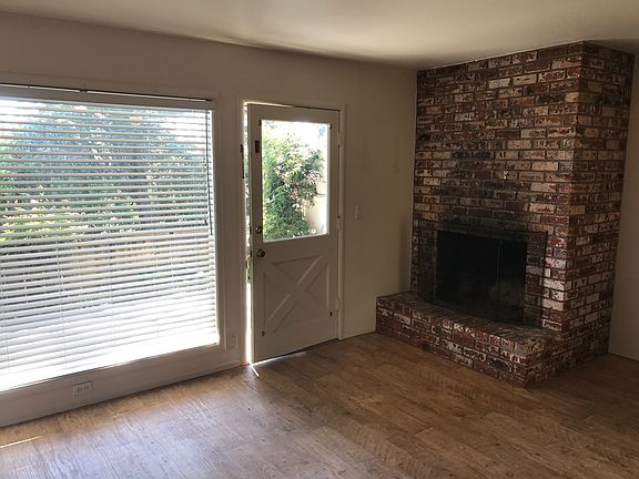 4th image of 373 Sea Ridge Rd APT 4