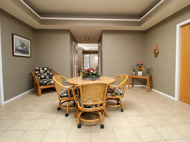 7465 Stoney Hl #13C — Photo 3