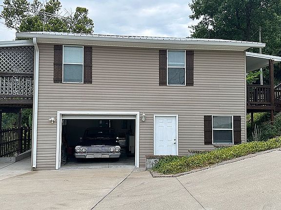 3rd image of 425 Seminole Dr