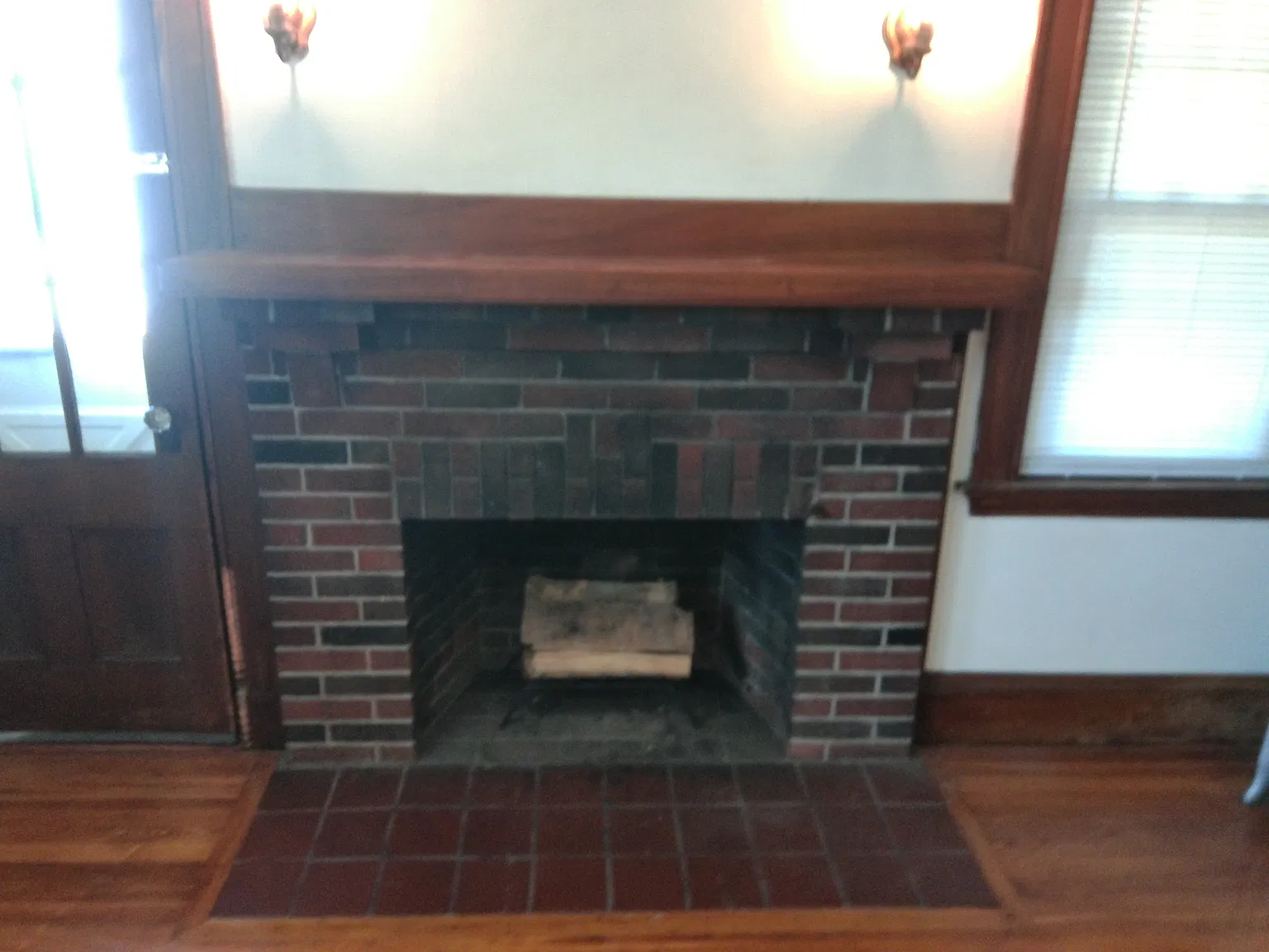 4 Leslie Rd. — Photo 2