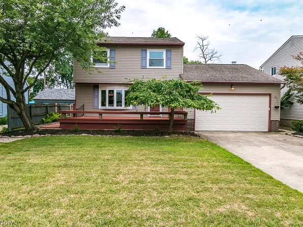 35638 Admiral Dr, Eastlake, OH 44095