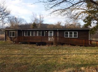 235 Foxwood Rd, Wampum, PA 16157