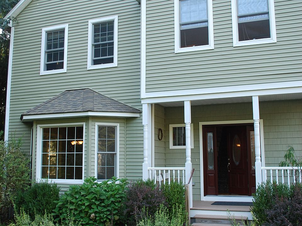 1st image of 18 Richard Ave