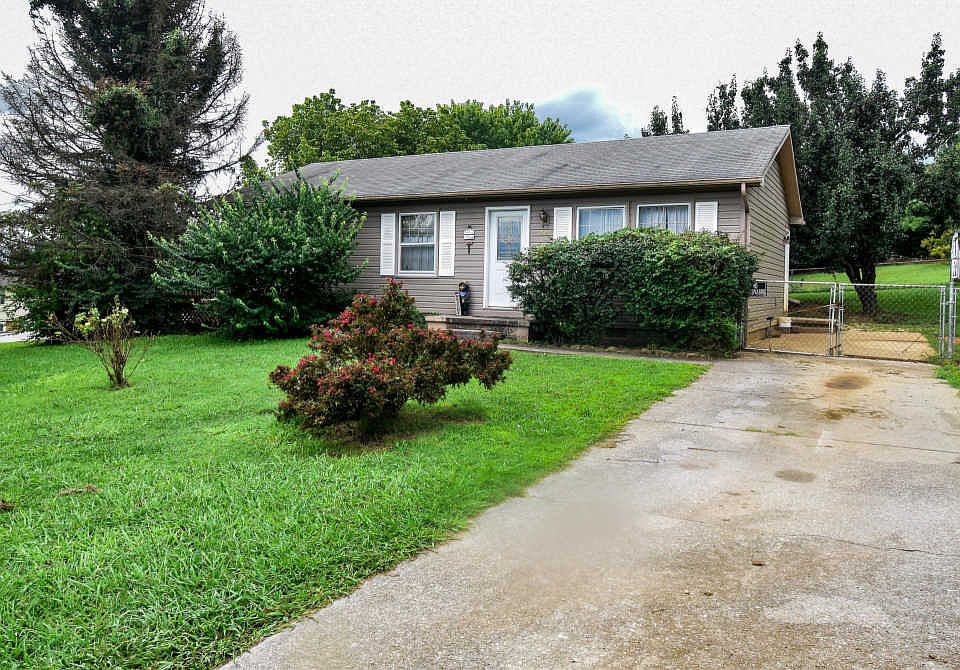 1st image of 3501 Duxbury Ln