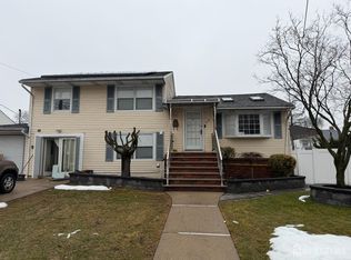 25 Penn St, Fords, NJ 08863
