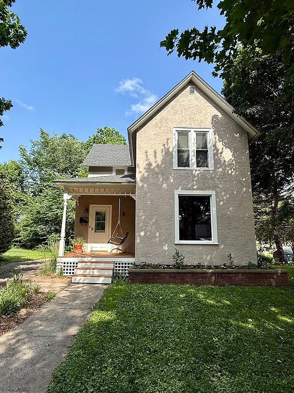 104 Plum St N - Property Image