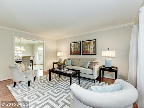 4th image of 13327 Jasper Ct