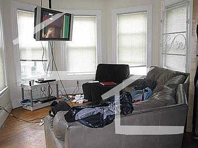 2nd image of 48 Ashford St #1SH